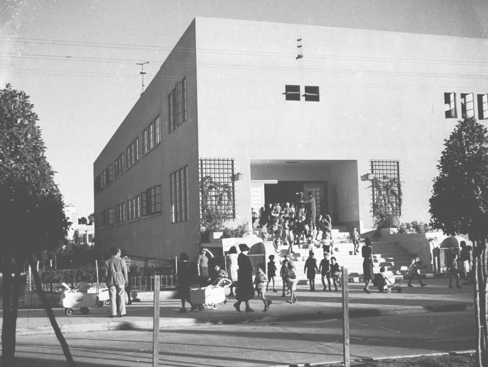 בניין